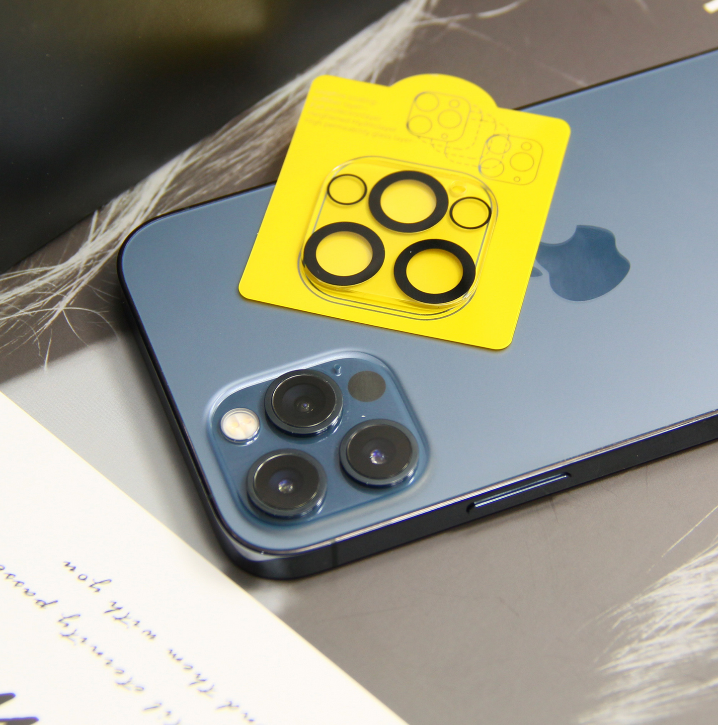 iPhone15、14、 13、12、11系列【藍寶石鏡頭貼】